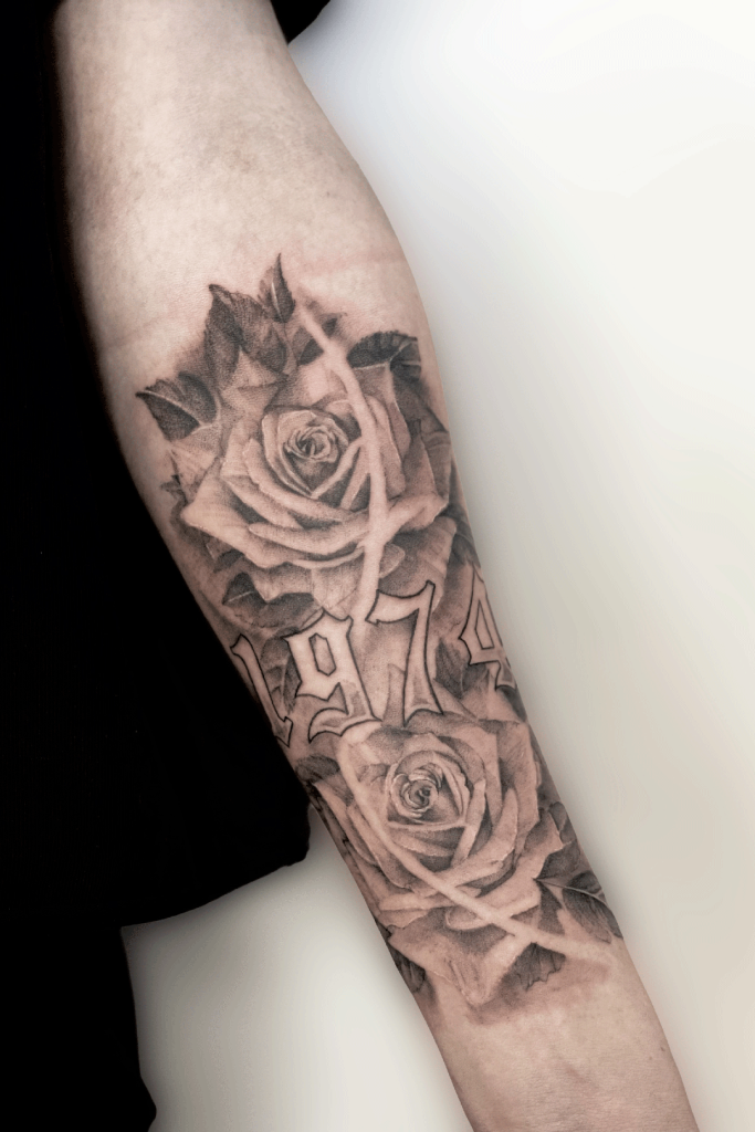Composizione con Data e Fiore Realistico - Portfolio - Arte Incisa