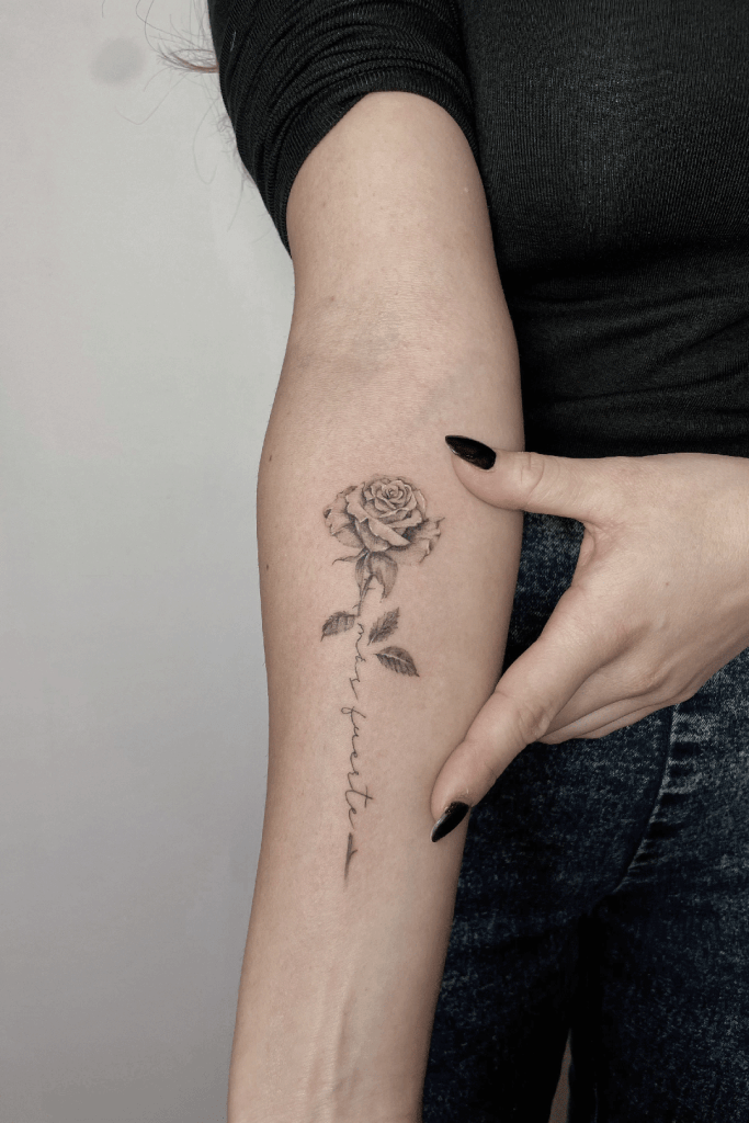 Fiore e scritta Fine Line - Portfolio - Arte Incisa
